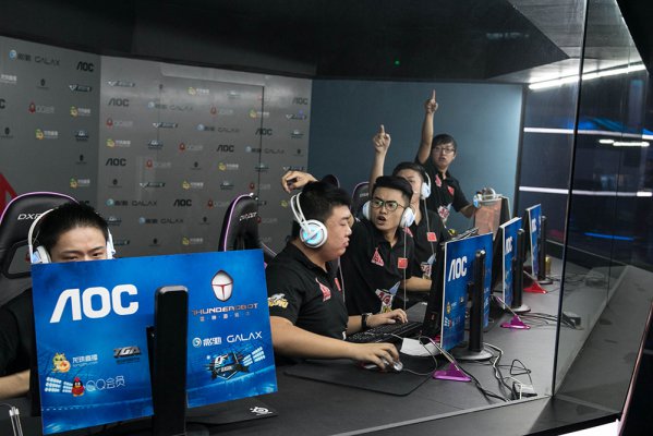 自己的队伍 自己的队伍